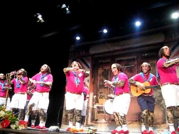 Tengo Vellillo para hacerme un cepillo y me sobra un Poquillo - Carnaval de Málaga 2011